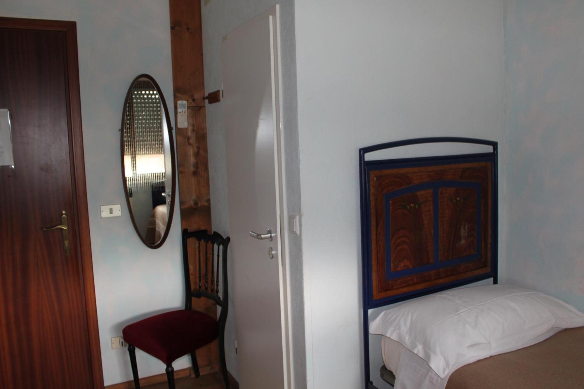 Agriturismo Al Ranch Castello dʼAviano Rom bilde