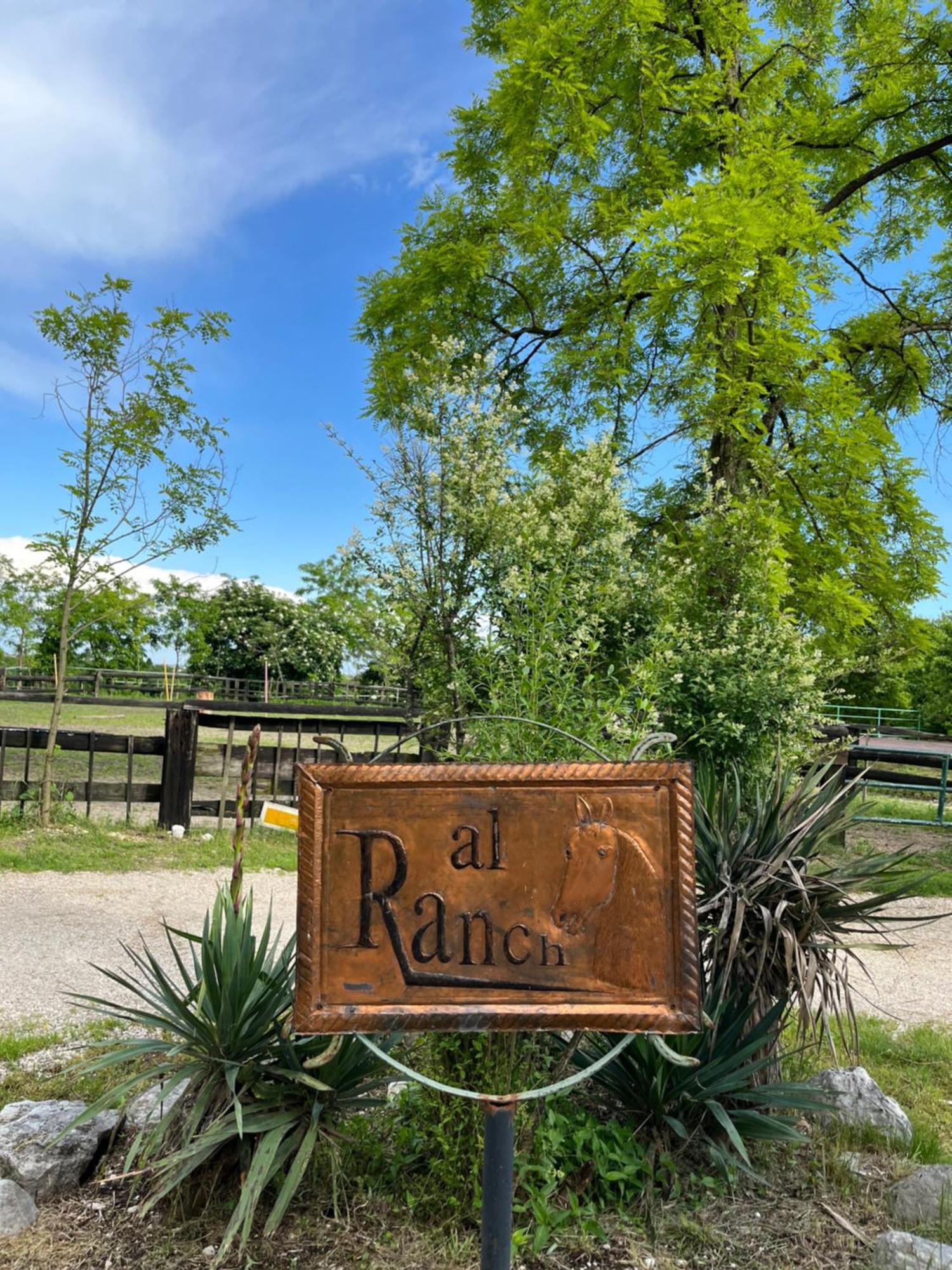 Agriturismo Al Ranch Castello dʼAviano Eksteriør bilde